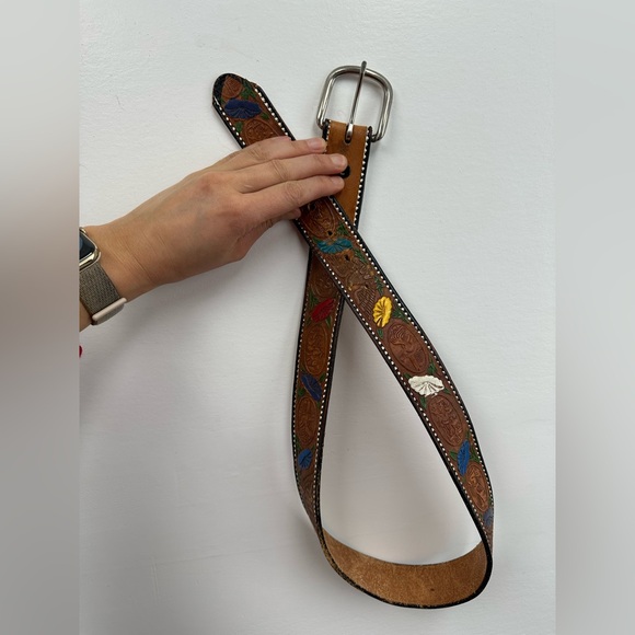 Vintage Western Brown Tooled Leather Belt Made in Mexico Hand Painted Size M - Picture 10 of 12